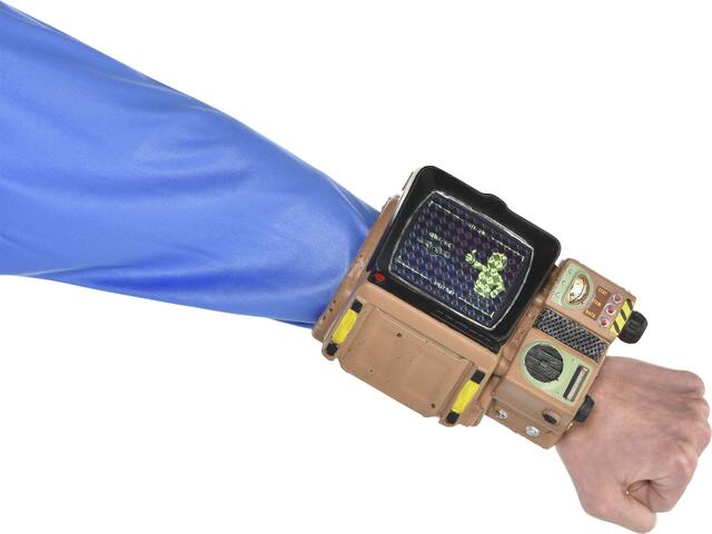 Gears Of War Lancer Plastic Weapon, 34-in Front_Angled_Right