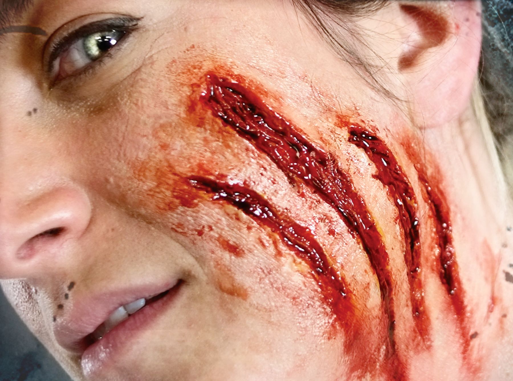 Prothèses de fausses plaies ouvertes Tinsley Transfers, rouge, taille unique, paq. 4, accessoires de costume à porter pour l'Halloween CloseUp