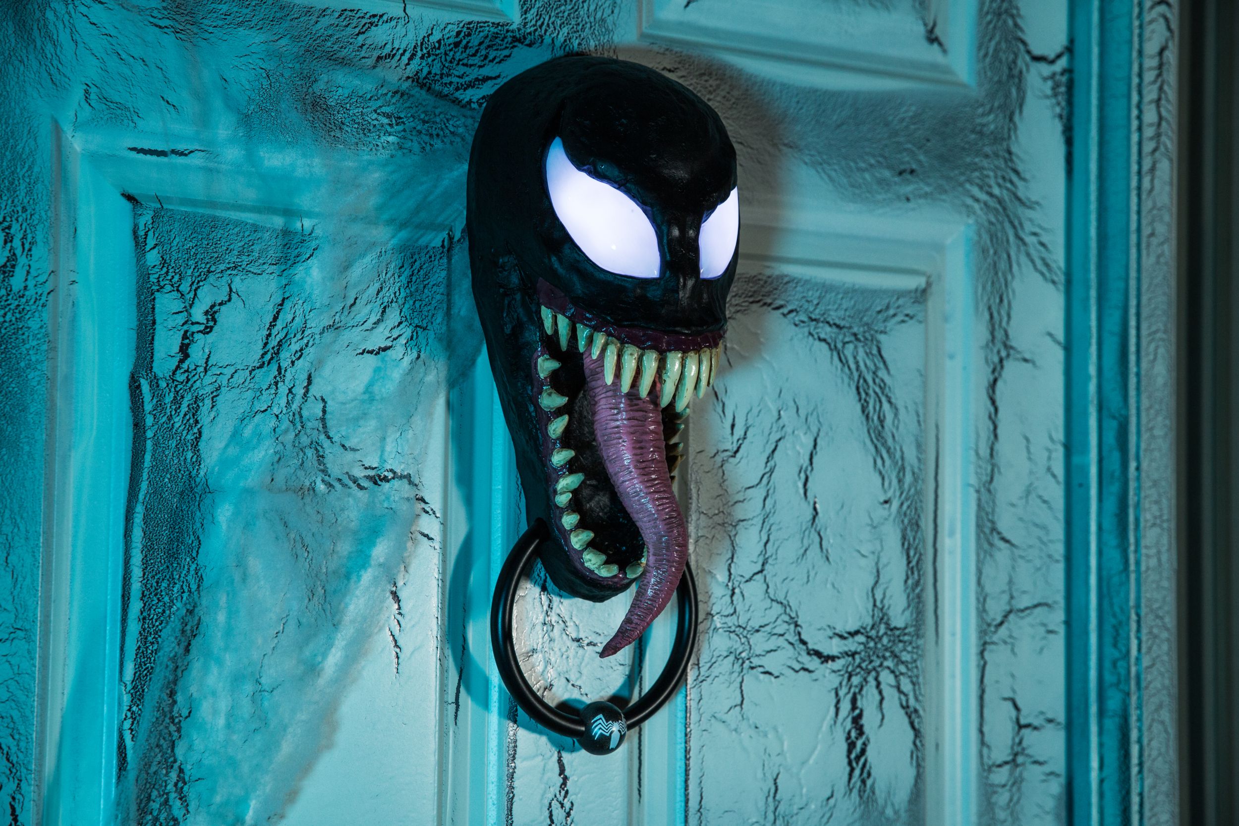 Disney Marvel Spider-Man Venom Animated Door Knocker Prop with Batteries, Black, 18-in, Sound Activated Indoor/Outdoor Decoration for Halloween Front_Angled_Right
