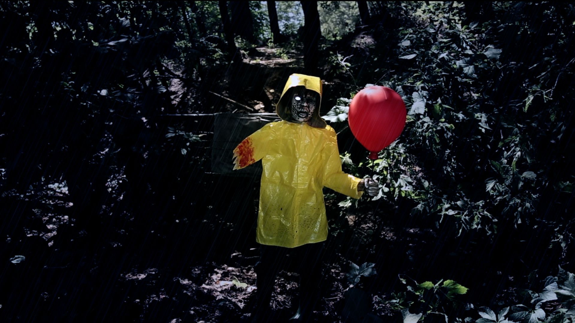 IT Georgie Animated LED Light-Up Standing Character with Bulb, Yellow, 50-in, Sound & Light Activated Indoor/Outdoor Decoration for Halloween Front_Elevated