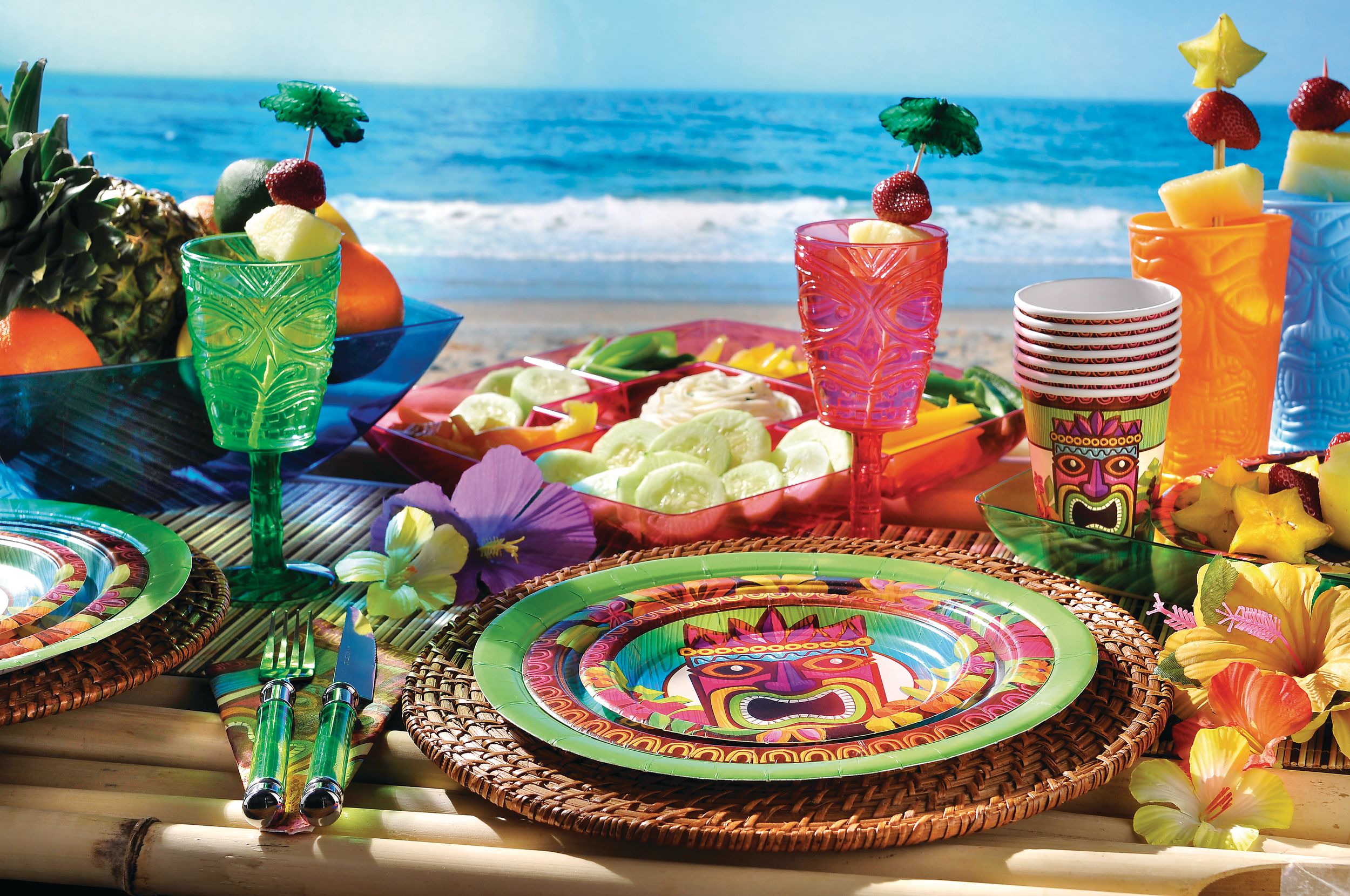 Tropical Tiki Lunch Plates, 60-pk Composite_or_Mixed