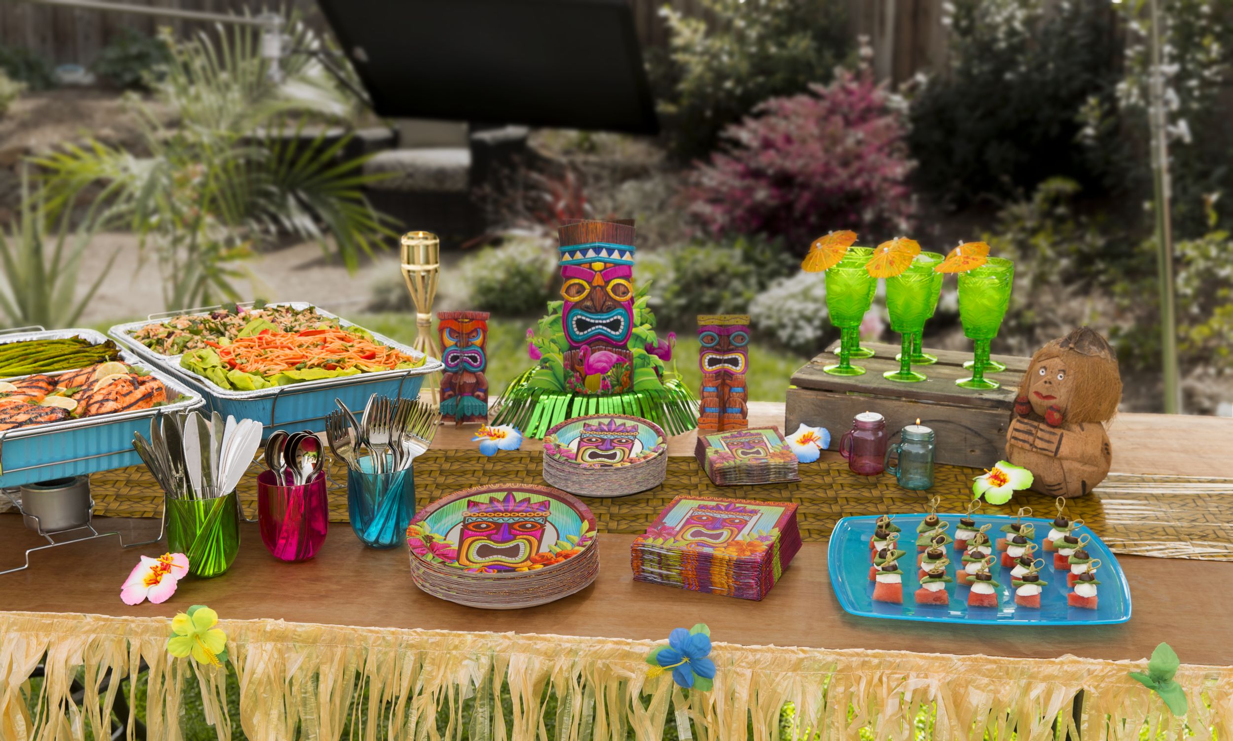 Tropical Tiki Lunch Plates, 60-pk Composite_or_Mixed