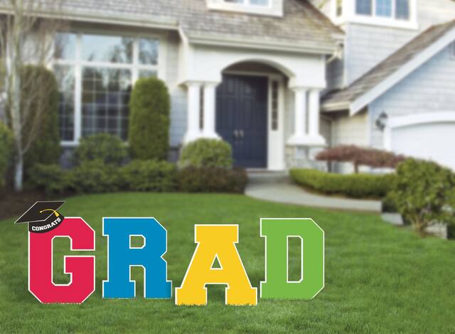 Multicolour Graduation Yard Signs, 4-pk Front_Flat
