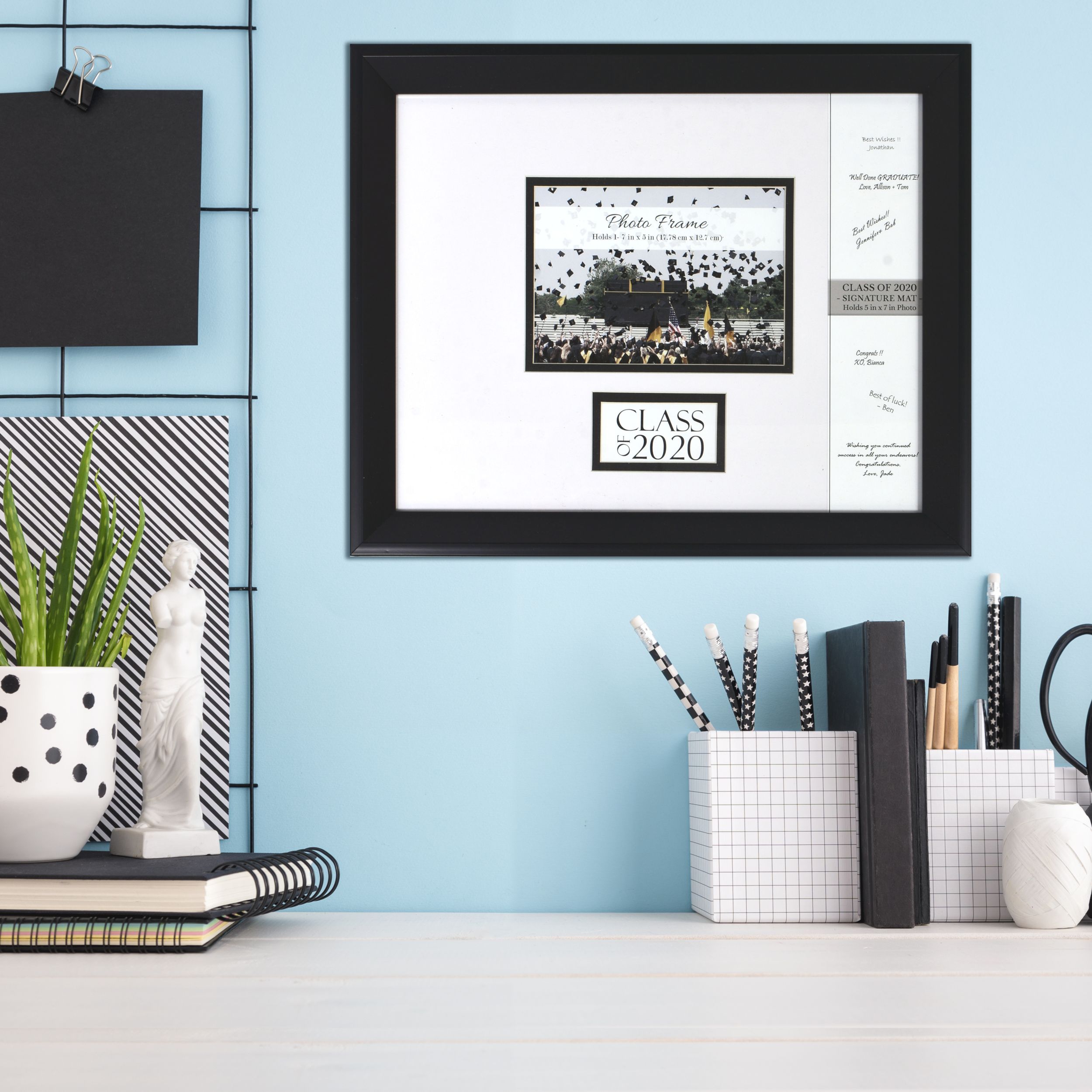 Class of 2020 Autograph Graduation Photo Frame Front_Flat