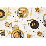 Assiettes à dessert rondes réutilisables en plastique, paq. de fête, couleurs variées, 7 po, paq. 50, pour fête d'anniversaire/remise de diplômes Overhead_Flat