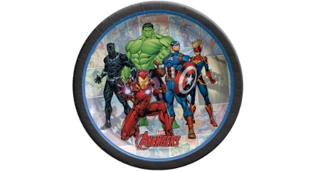 Une assiette en papier ronde des Avengers de Marvel. 