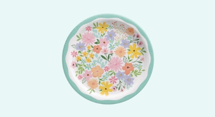 A round floral dinner plate.