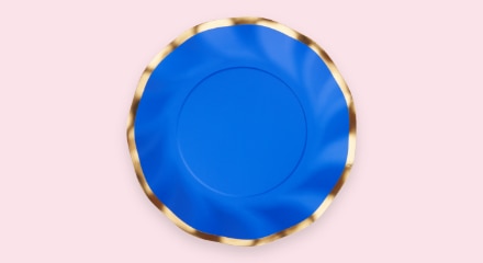 A blue plate.