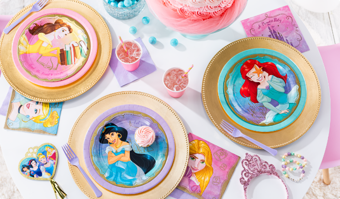 Articles de table à thème de Princesses Disney.