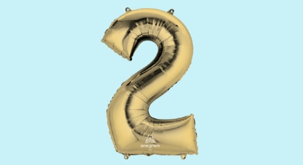 A number 2 gold balloon.